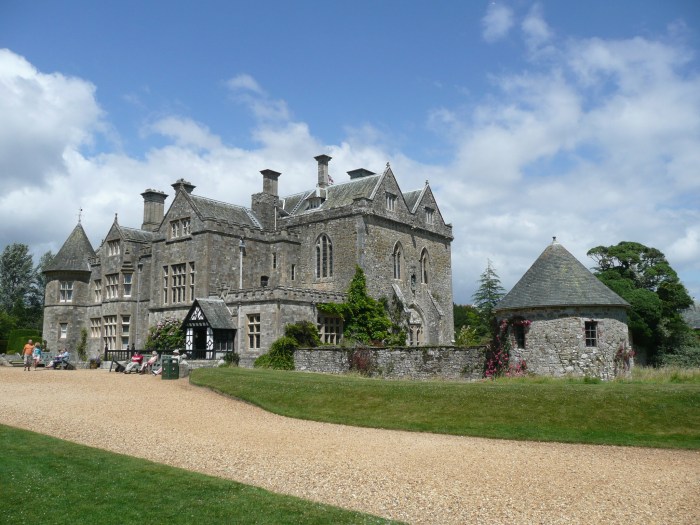 Beaulieu palace house5 file commons wikimedia